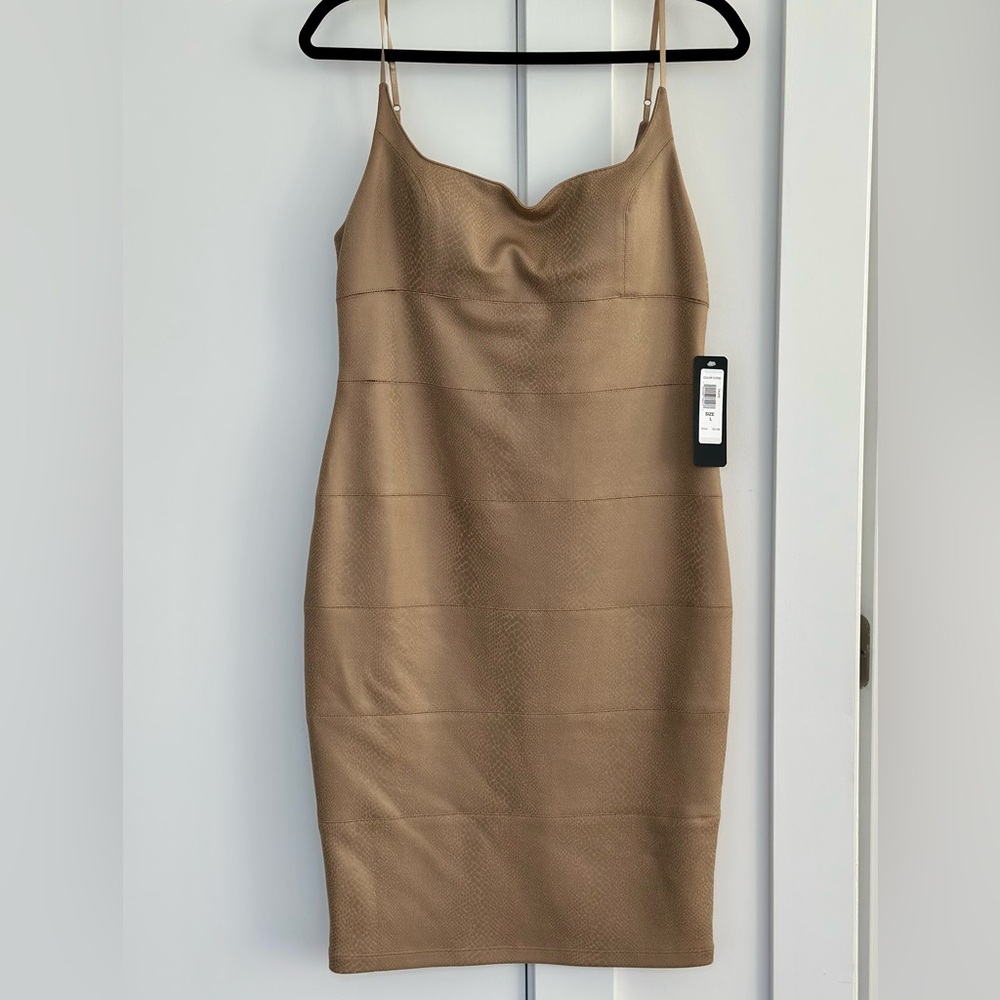 Bebe Taupe textured midi Dress(please read full detail description)